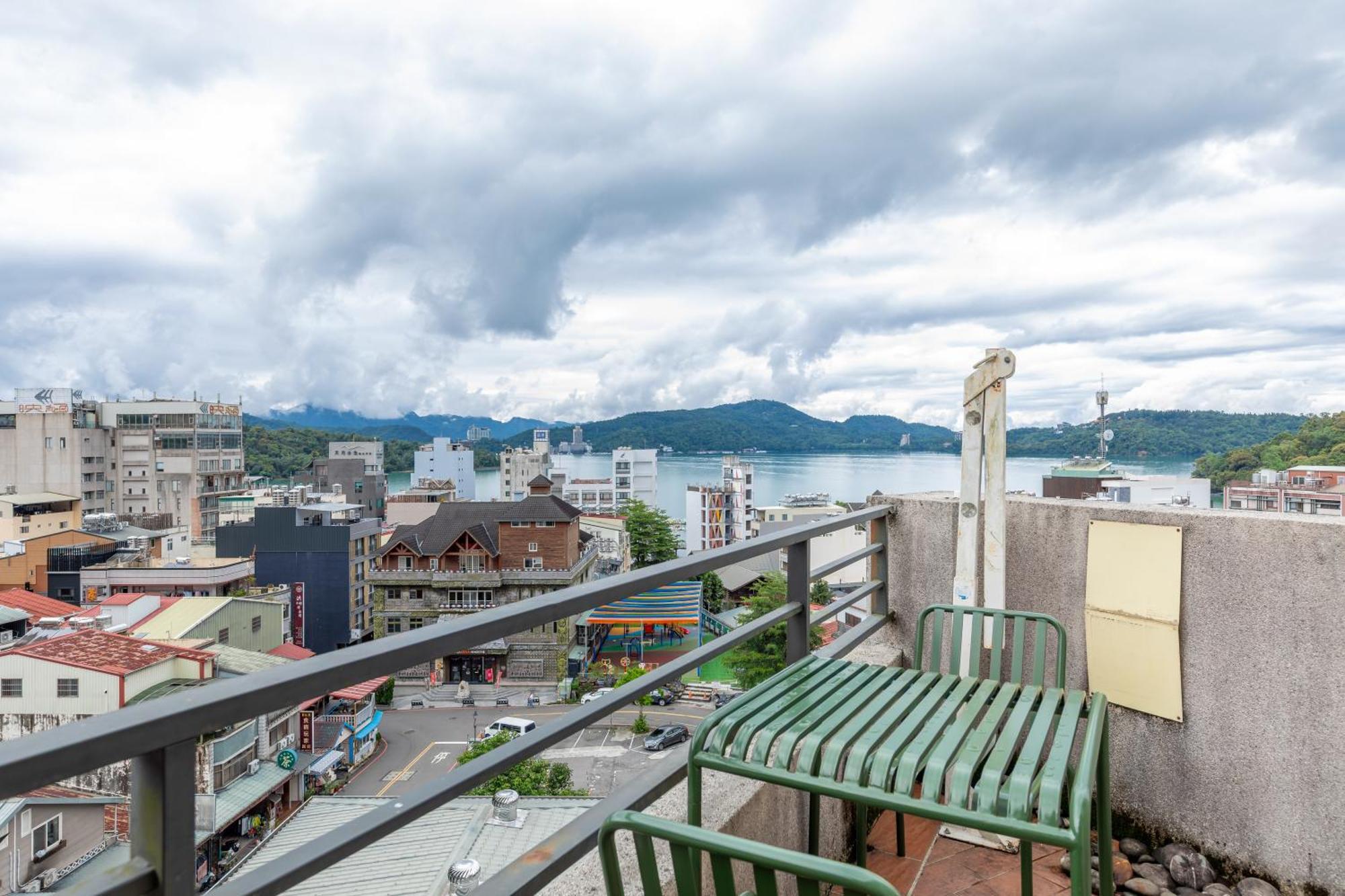 Sun Moon Lake Itathao Vacation Inn With Elevator Jücsi Kültér fotó