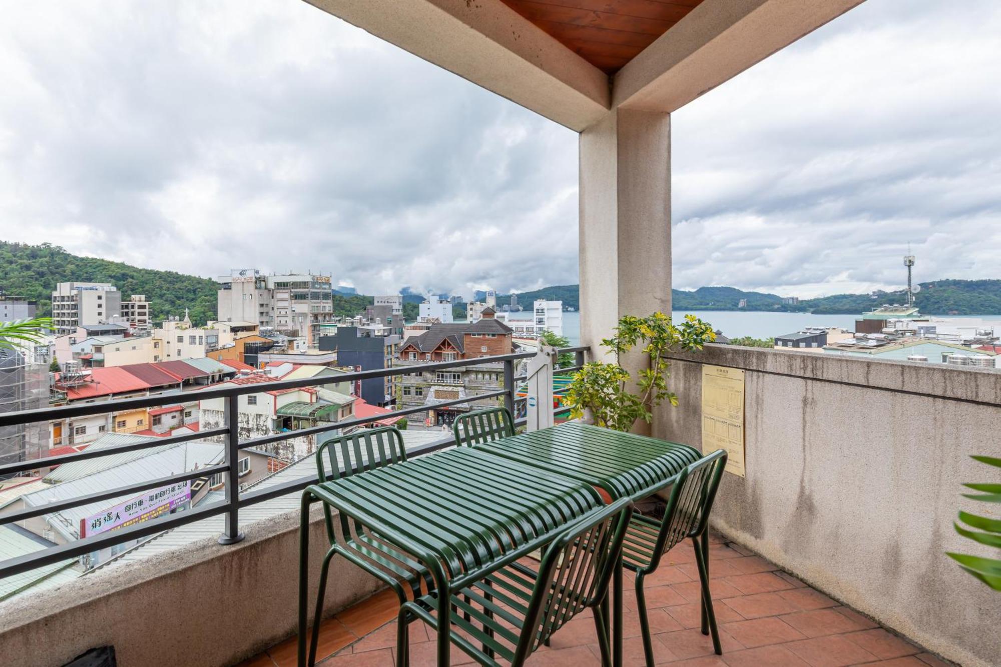 Sun Moon Lake Itathao Vacation Inn With Elevator Jücsi Kültér fotó