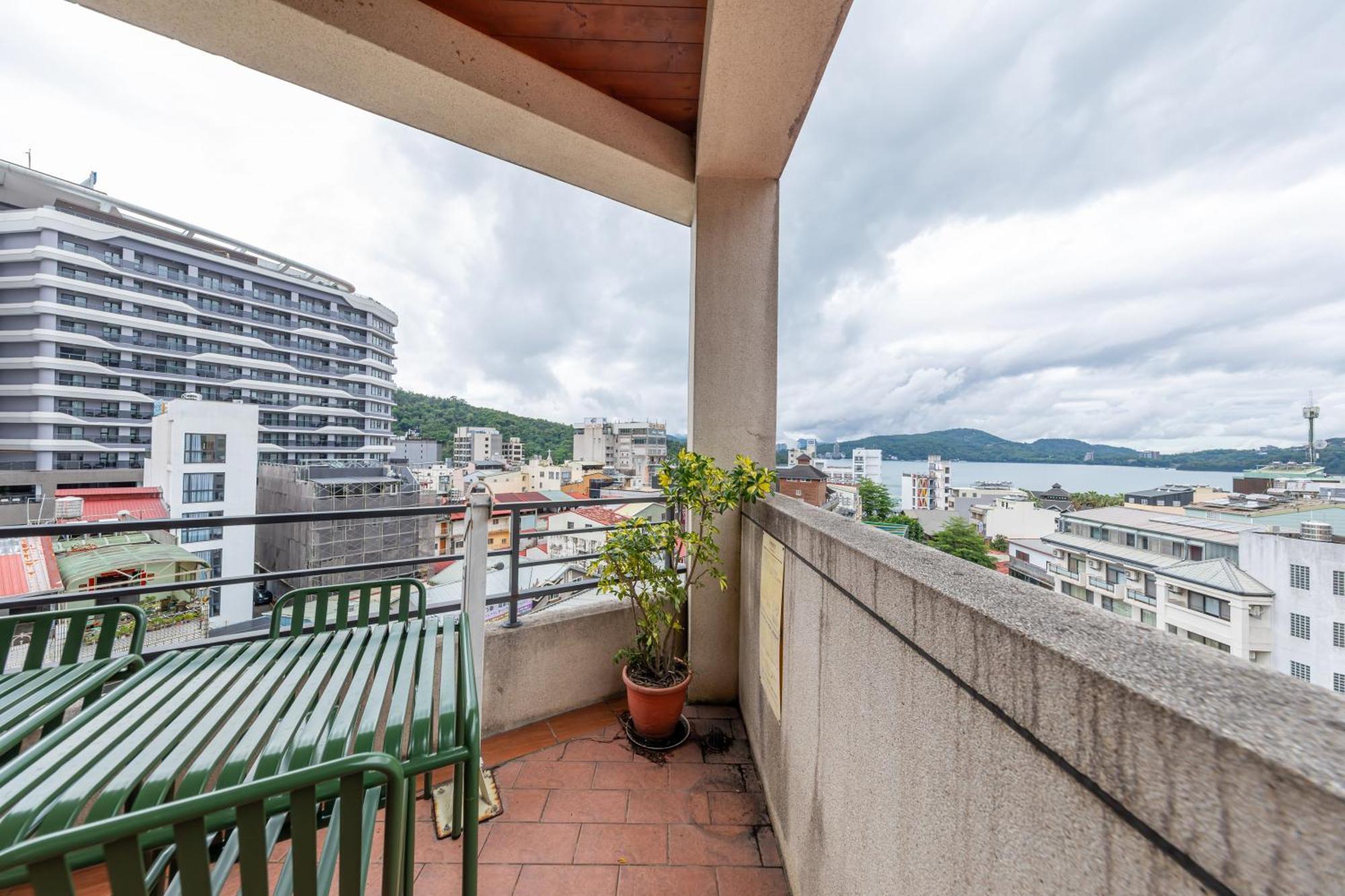 Sun Moon Lake Itathao Vacation Inn With Elevator Jücsi Kültér fotó