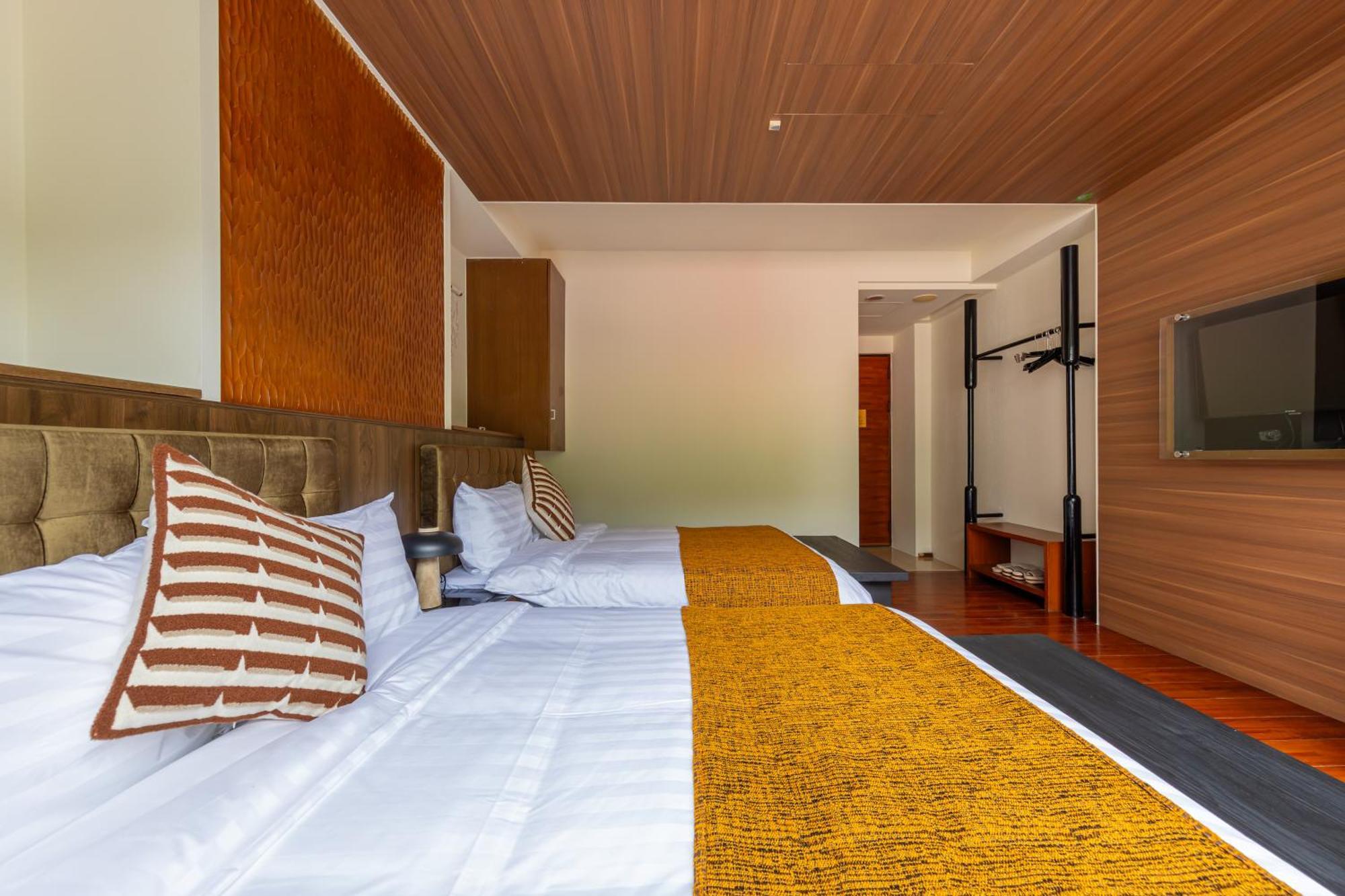 Sun Moon Lake Itathao Vacation Inn With Elevator Jücsi Kültér fotó