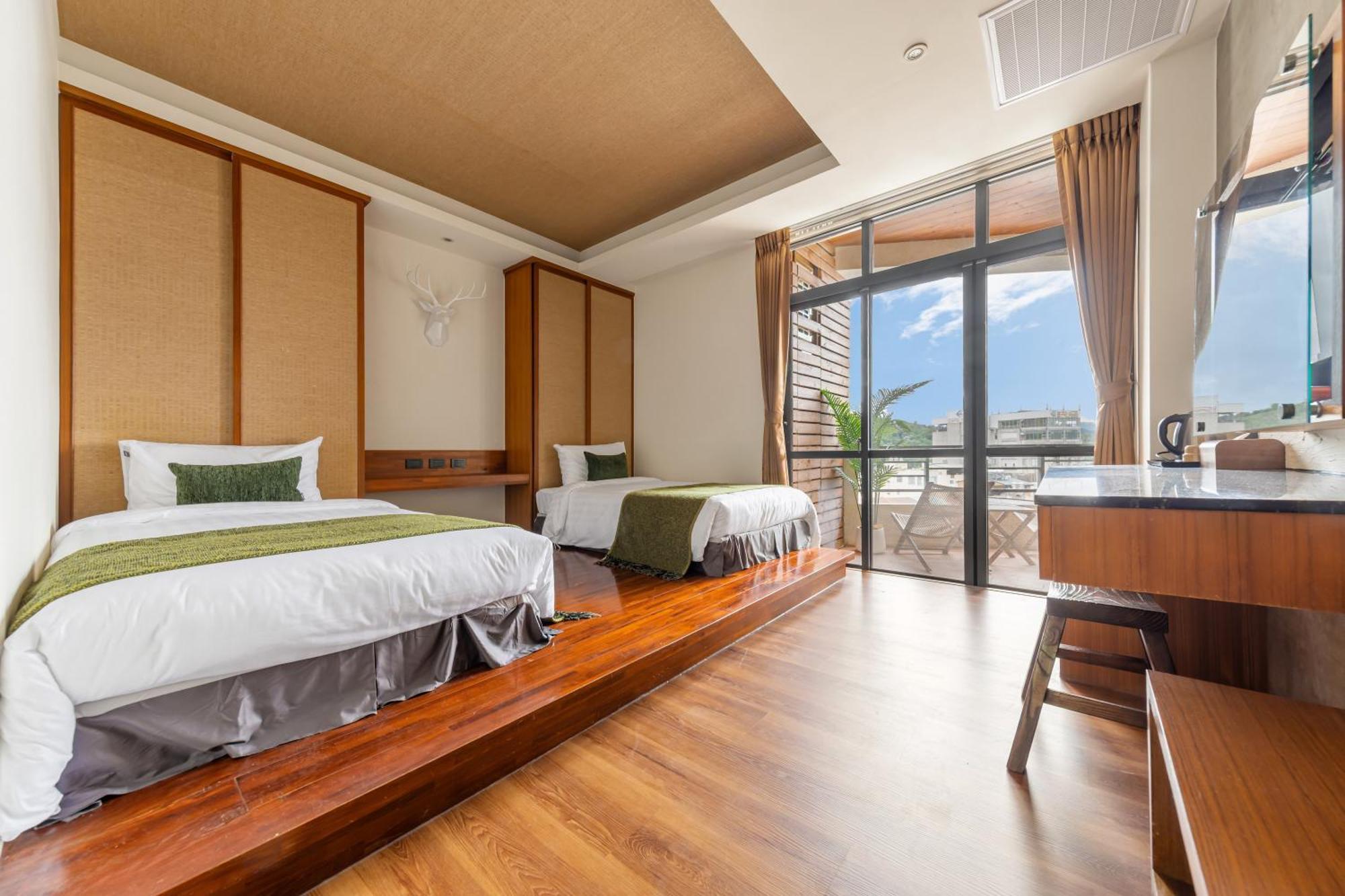 Sun Moon Lake Itathao Vacation Inn With Elevator Jücsi Kültér fotó